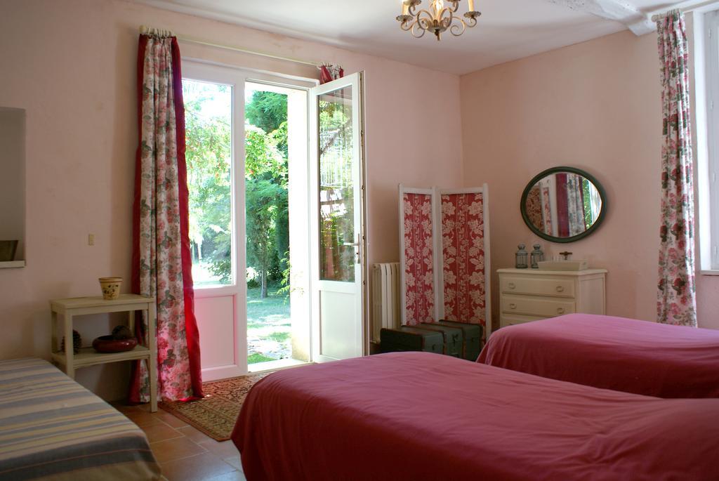 Bed and Breakfast Chateau De Grenier Saint-Leger  Номер фото
